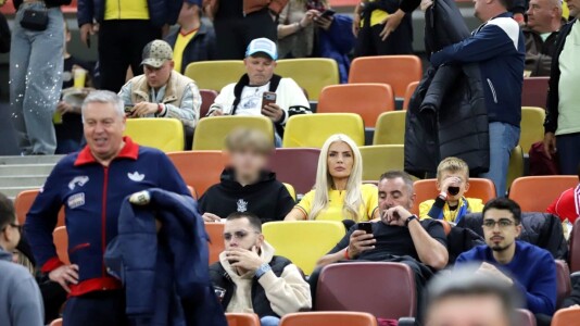 Laura Vicol, urmărită penal în dosarul Nordis, a ieșit să se relaxeze la ...