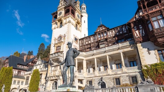 Directorul Muzeului Național Peleș, Narcis Dorin Ion, și-a dat demisia. ...