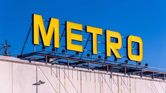 Un angajat Metro a fost concediat după 25 de ani, apoi s-a sinucis, în ...