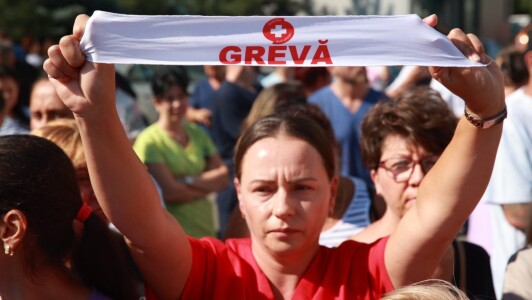 Grevă generală în sute de spitale din România pe termen nelimitat. ...