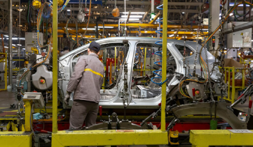 5.500 de angajați au acceptat oferta Mercedes și au plecat de bunăvoie cu ...