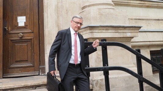 „Meciul” dintre Mircea Sandu și procurorii DIICOT s-a terminat cu 3 la 0. ...