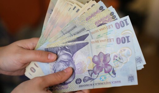 Analist: Legea salarizării e atât de proastă că este mai ieftin să renunțăm ...