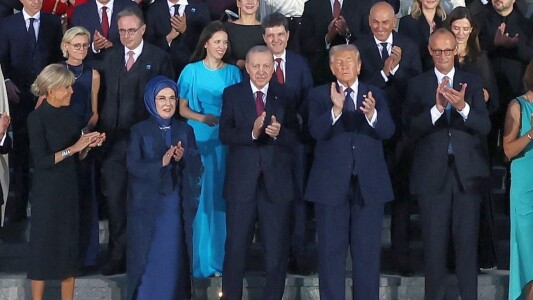 Unde au stat Nicușor Dan și Mirabela Grădinaru la poza de grup cu liderii ...