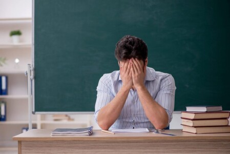 Profesorii rămân fără gradație de merit, după noua lege a salarizării. Cu ...