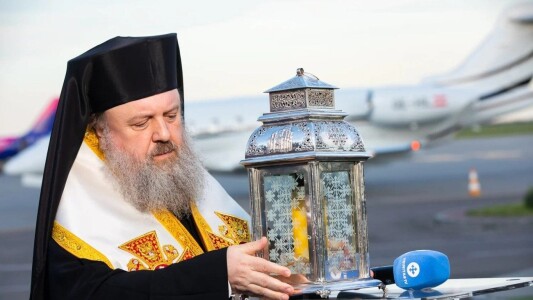 Sfânta Lumină ajunge în România de la Ierusalim și anul acesta: „Cu ...