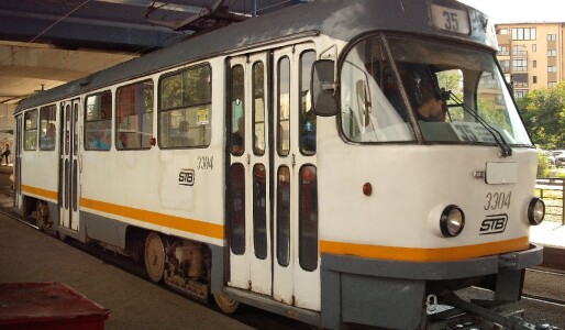 Tramvaiele Tatra își iau rămas-bun de la călători, după 53 de ani de ...