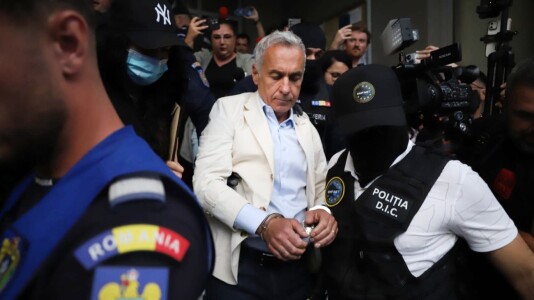 Călin Georgescu a vrut să ceară azil politic în Italia, pentru el, cât și ...