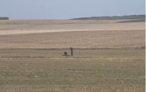 Dronă prăbușită pe un câmp din județul Vaslui. Obiectul ar putea avea ...