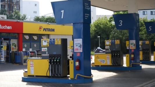 Benzina și motorina s-au scumpit joi, 23 iulie. Cât costă litrul de ...