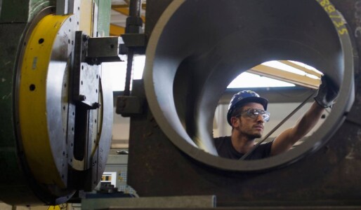 Ucraina cumpără o fabrică strategică din România, veche de 75 de ani, cu ...