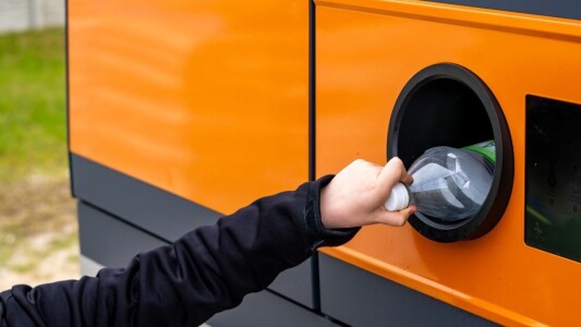Românii au reciclat sticle și ambalaje de 1 miliard de euro, în doi ani și ...