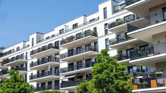Cum evoluează piața imobiliară în plină criză: „Avem unul din cele mai ...