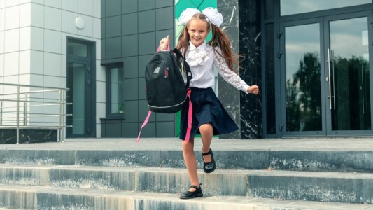 Cele mai importante schimbări care-i așteaptă pe elevi în acest an școlar: ...