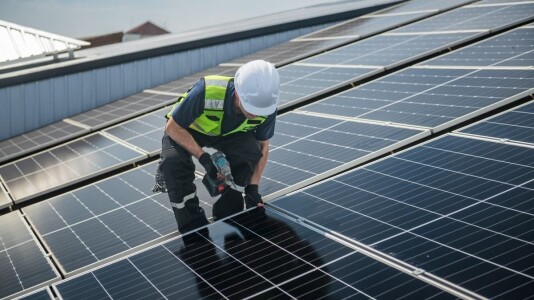 Cum a ajuns România să exporte 1.000 MW de energie chiar și cu reactoarele ...