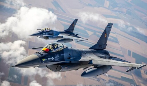 Piloți români de avioane F-16 povestesc cum sunt doborâte dronele care ...