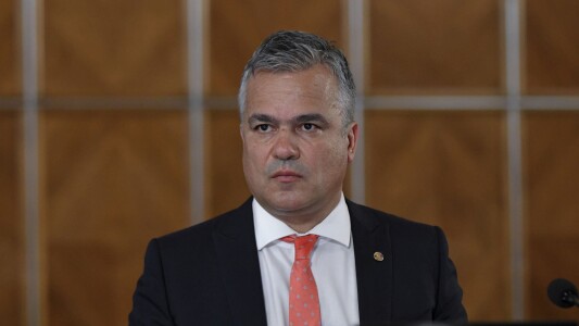 De ce nu l-a anunțat Adrian Veștea pe Ilie Bolojan că urmează să fie ...