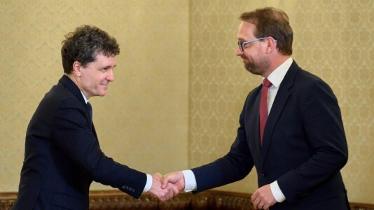 Nicușor Dan a promulgat legea ANI prin care Dominic Fritz își pierde ...