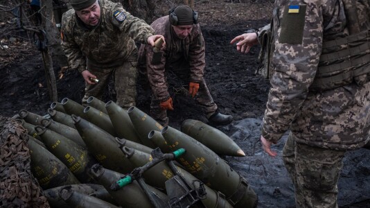 Achiziție eșuată de armament care a lăsat Ucraina fără obuze. Grupul indian ...