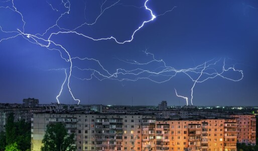 „Evitați deplasările și luați măsuri de adăpostire”. Mesaj RO-Alert și cod ...