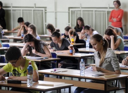 Aproape 15.000 de elevi au dispărut de pe listele de la Evaluarea Națională ...