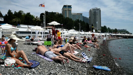 Războiul lovește stațiunea preferată a lui Putin de la Marea Neagră: drone, ...