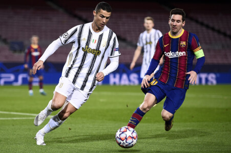 Mesajul INCREDIBIL al lui Ronaldo pentru Messi: „O poveste care...