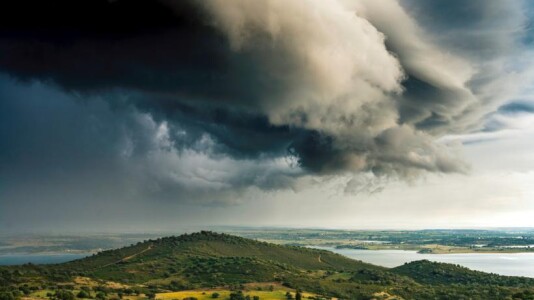 Un jet polar coboară spre România și vom fi în zona de contact dintre un ...