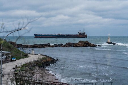 Pentru prima dată, țările europene au blocat intrarea unui petrolier rusesc ...