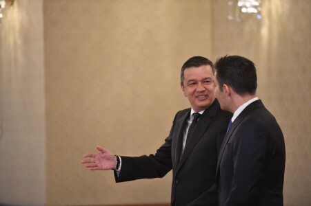 Grindeanu, întrebat dacă știe numele premierului: „Da, eu”