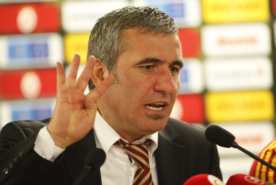 587025-519959-0403gheorghe-hagi.jpg
